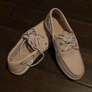 Sperry top sliders